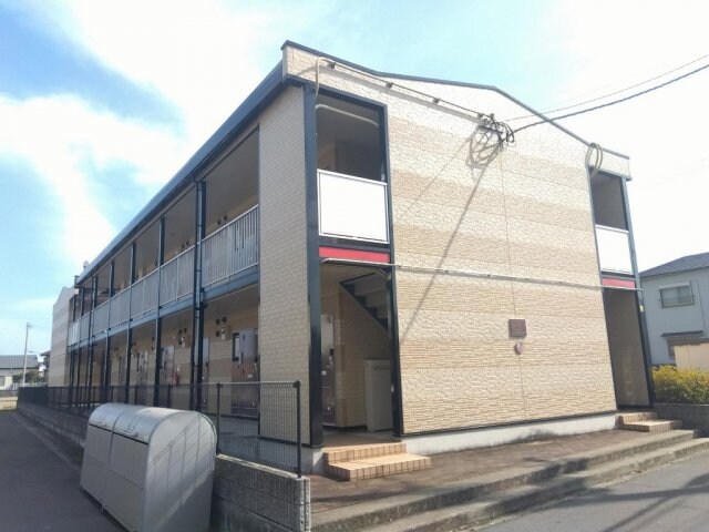 レオパレスリリアンスの物件外観写真