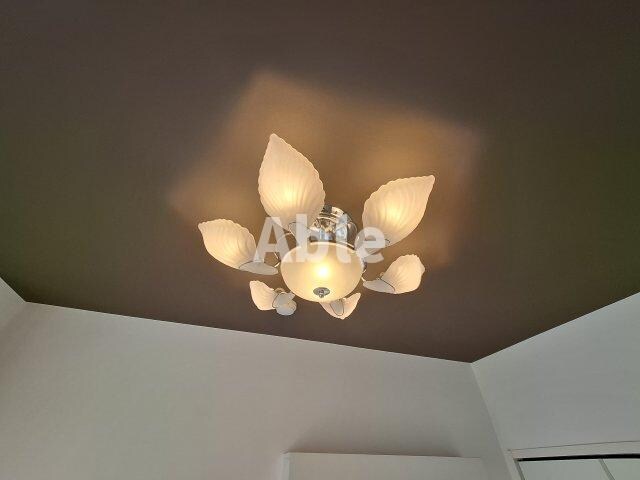 コリドール中央の物件内観写真