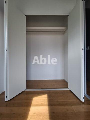 コリドール中央の物件内観写真