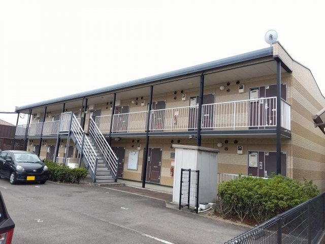 レオパレス桜坂の物件外観写真