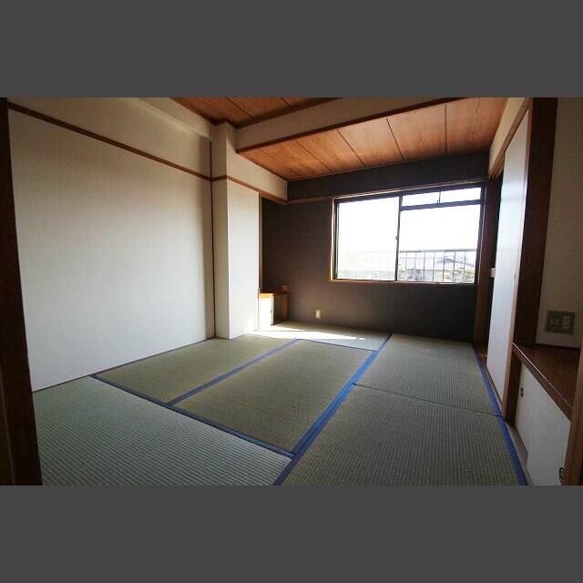 三条駅前ハイツの物件内観写真