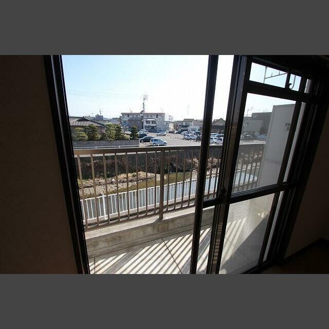 三条駅前ハイツの物件内観写真