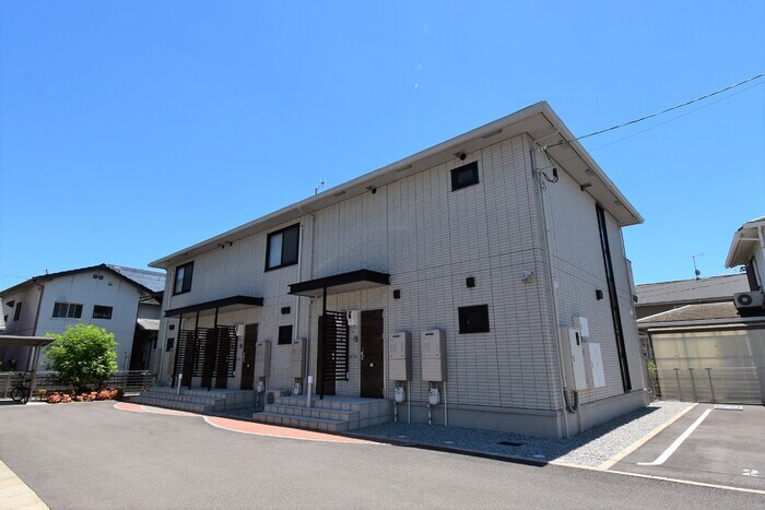 ルピナス　B棟の物件外観写真