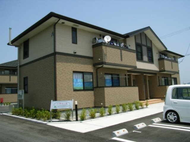 ラフレシールＡの物件外観写真