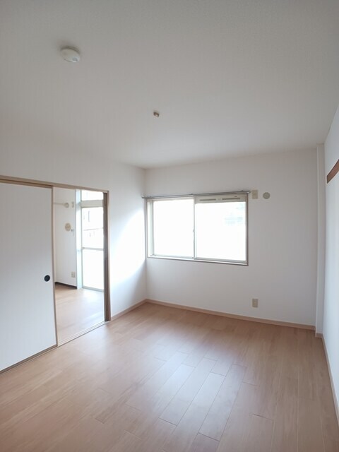 ニューシティー八栗口Ｂの物件内観写真