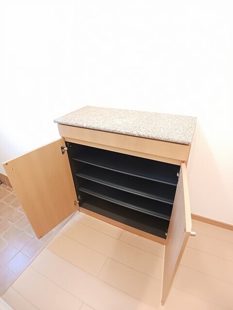 アベンシス５の物件内観写真