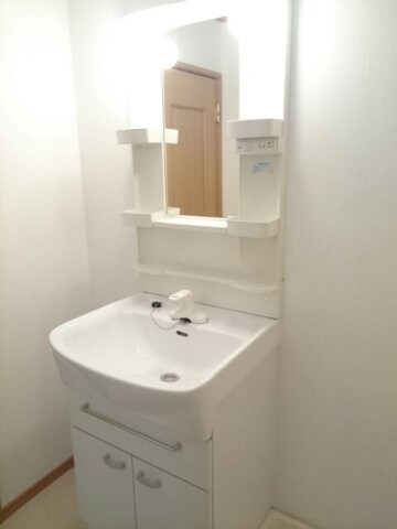 レザン・ラブール　Ａの物件内観写真