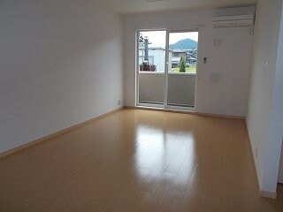 エレガンシア・ブローテⅠの物件内観写真