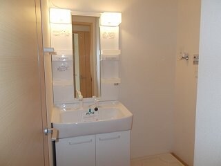 エレガンシア・ブローテⅠの物件内観写真