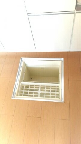 レグザーニ　Ａの物件内観写真