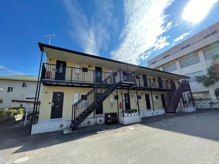 クレスト木太　B棟の物件外観写真