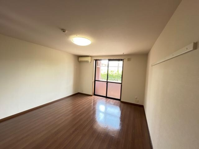 ヴァンルージュの物件内観写真