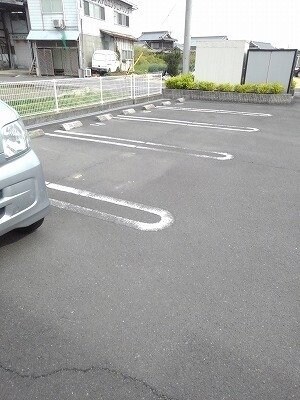 メゾン・ポポラーレＢの物件外観写真