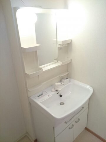 メゾン・ポポラーレＢの物件内観写真