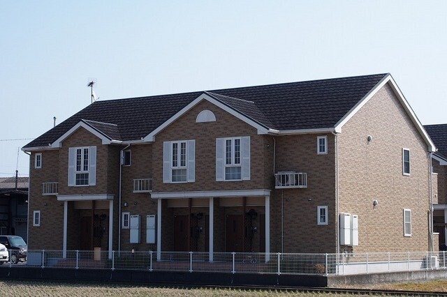 メゾン・ポポラーレＢの物件外観写真