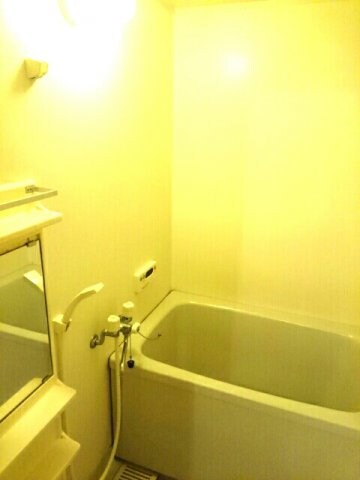 ヴィラ・ヒューゲル　Ｂの物件内観写真