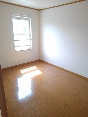 ラ・フェスタＣの物件内観写真