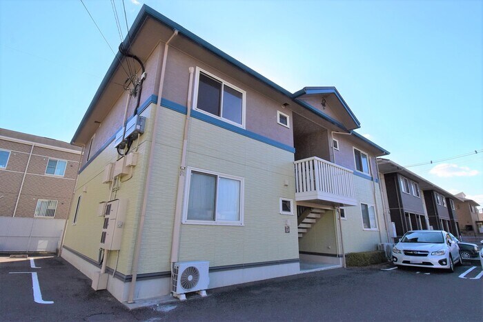 ウエストヴィレッジ A棟の物件外観写真