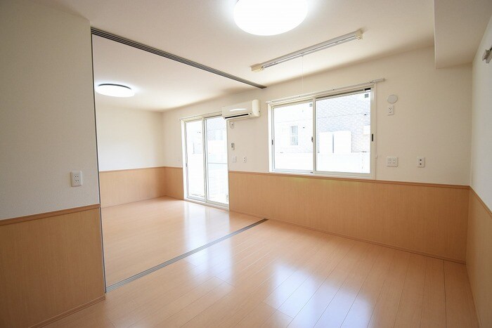 ウエストヴィレッジ A棟の物件内観写真