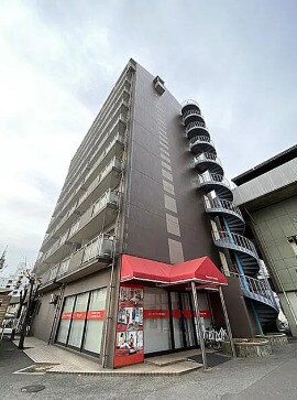 オレンジコート栗林の物件外観写真