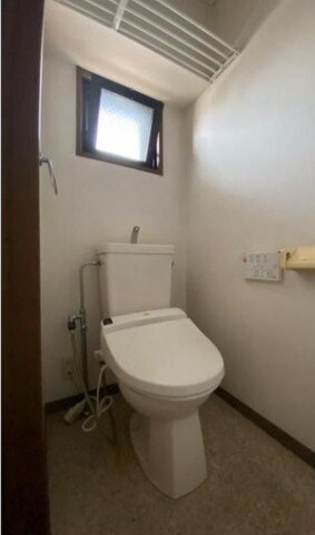 オレンジコート栗林の物件内観写真