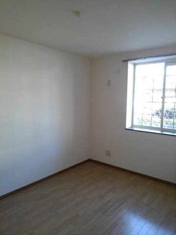 ラフィネ・メゾンＡの物件内観写真