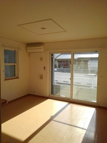 グラスランドレジデンスＪの物件内観写真