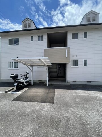 クレストヤマの物件外観写真