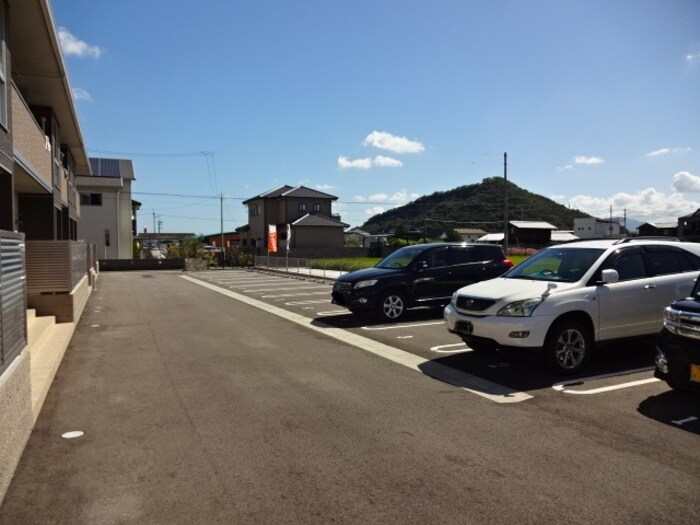 レグルス　Ａ棟の物件外観写真