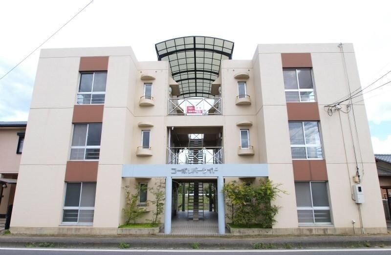 コーポリバーサイドの物件外観写真