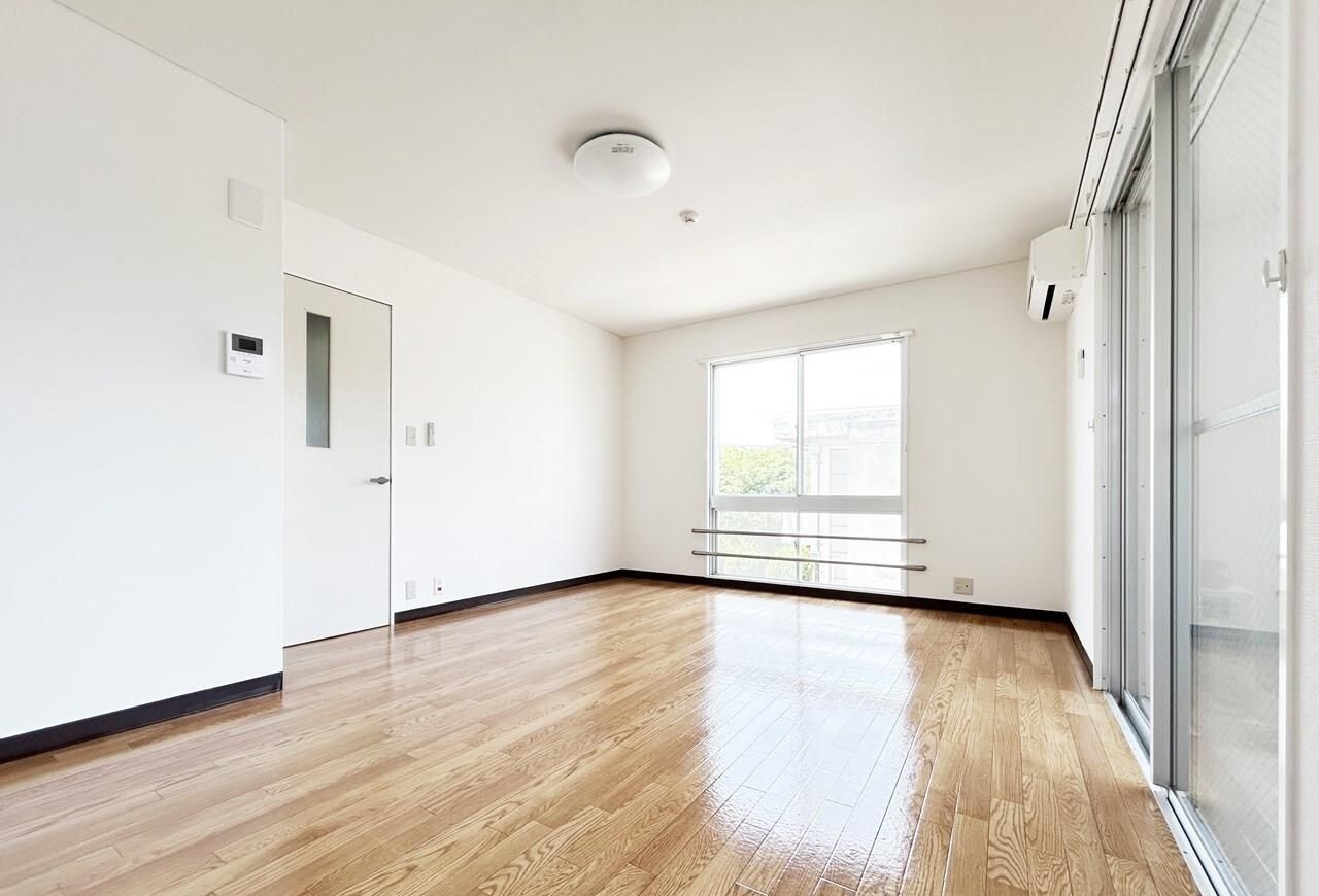 コーポリバーサイドの物件内観写真