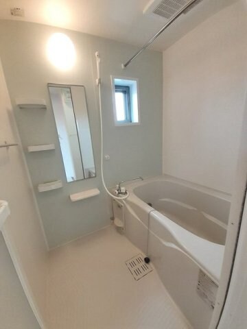 グローヴ・ガーデンⅢの物件内観写真