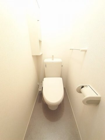 グローヴ・ガーデンⅢの物件内観写真