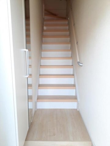 ドゥース　レシ　Ａの物件内観写真