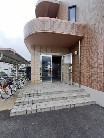 エスティガーデンの物件外観写真