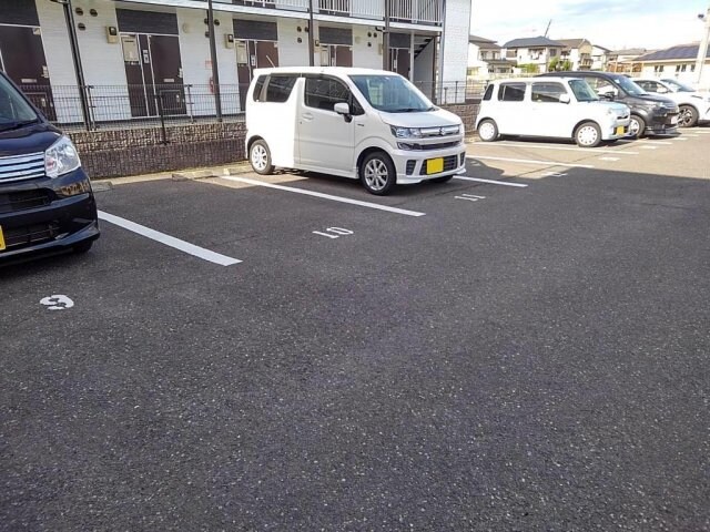 レオパレス秋桜の物件外観写真