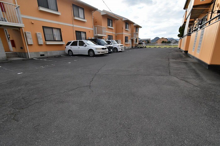 スカイコート38　C棟の物件外観写真