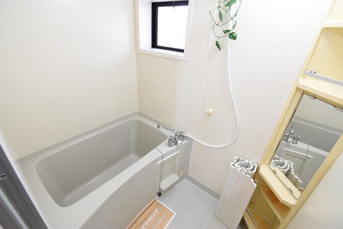 シャインポート屋島Ｅ棟の物件内観写真