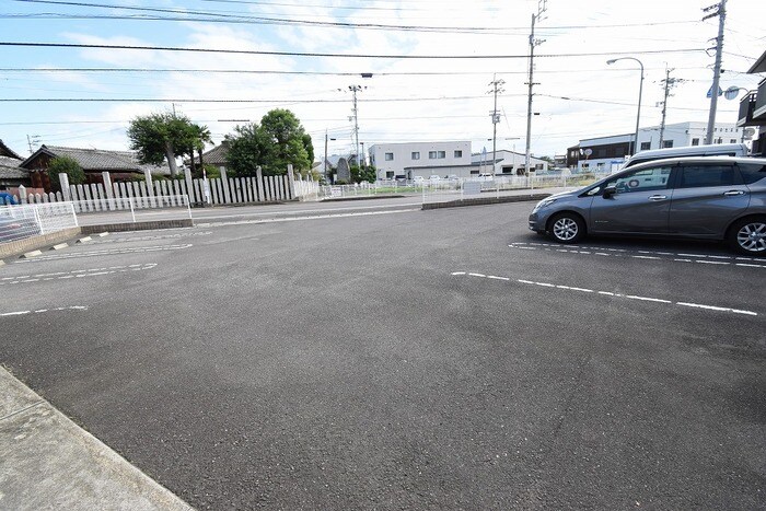 パークサウスの物件外観写真