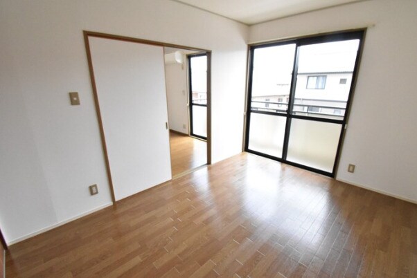 ファミール河野　A棟の物件内観写真