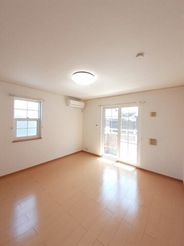 アベンシス５の物件内観写真