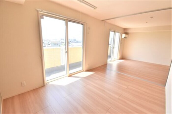 レジアスの物件内観写真