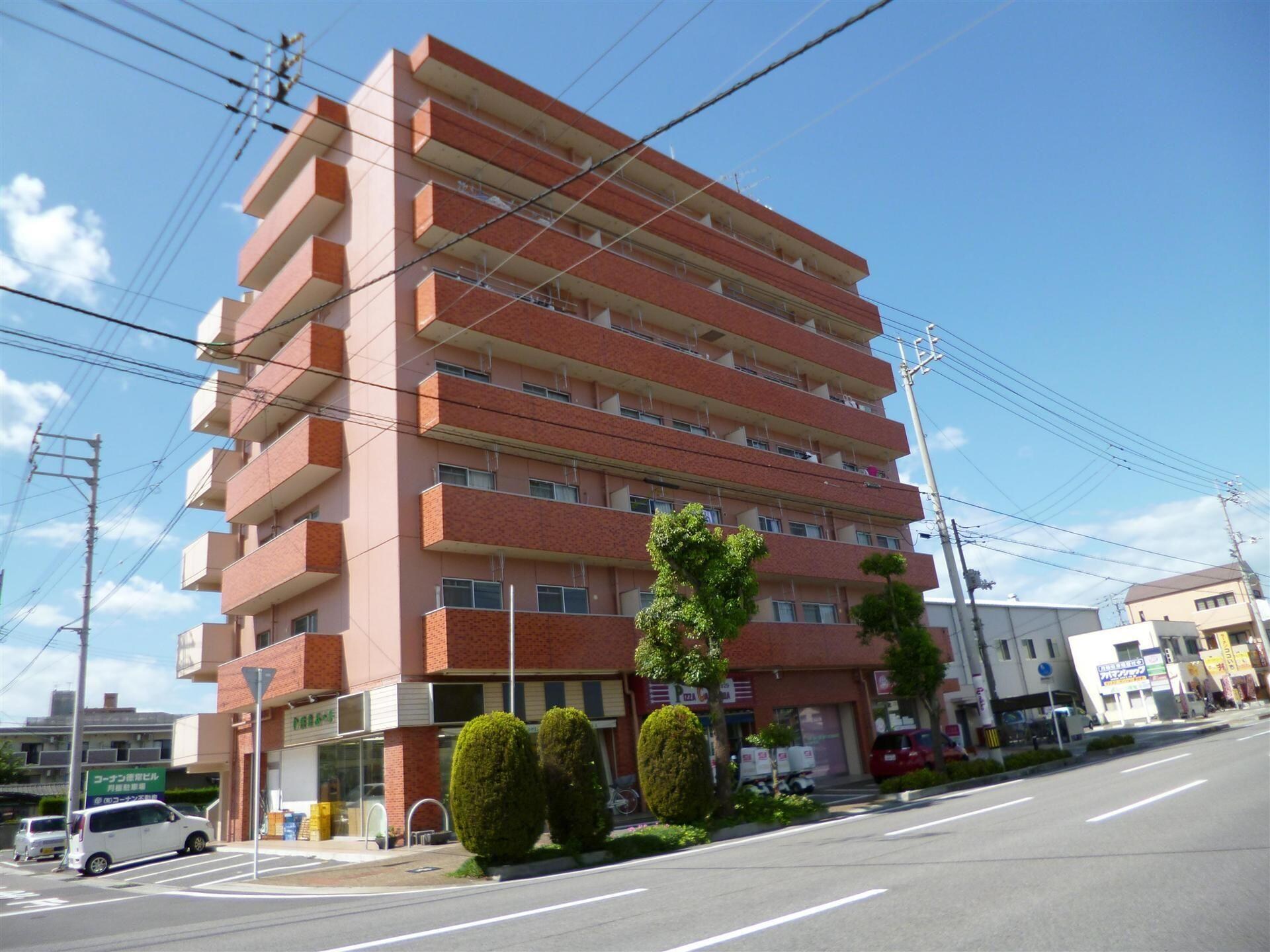 コーナン徳常ビルの物件外観写真