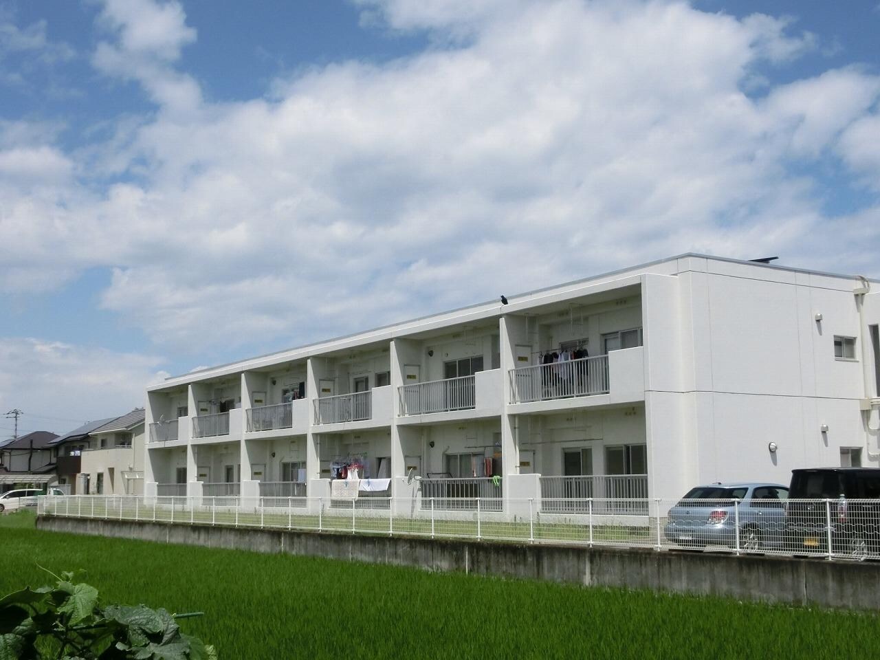 レジデンス一宮の物件外観写真