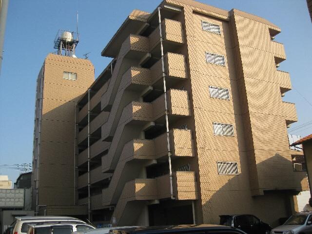 アーバンコート泉宮の物件外観写真