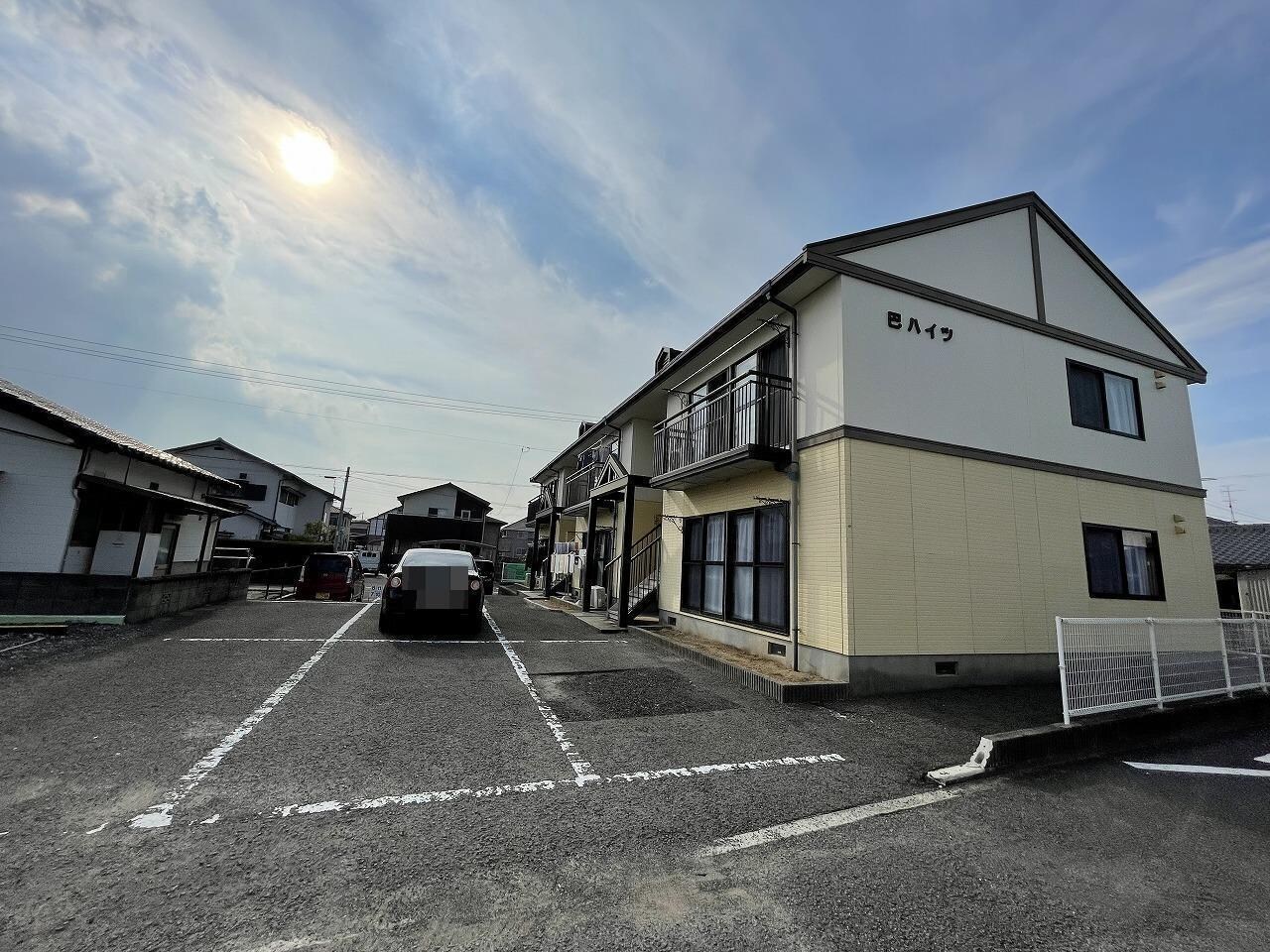 巴ハイツの物件外観写真