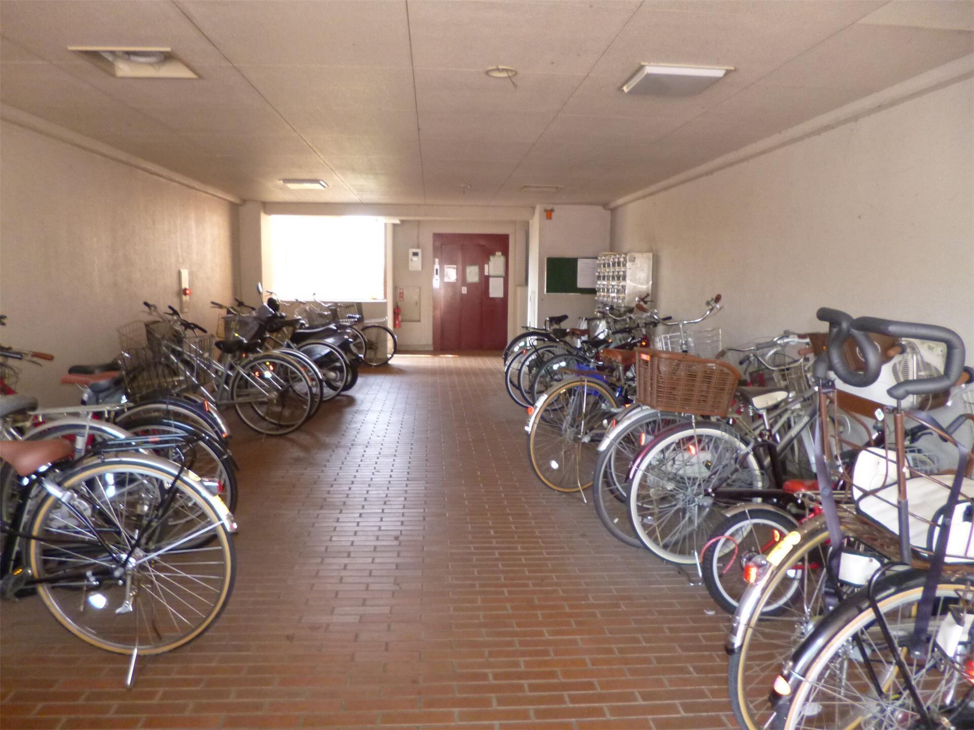 第五越智マンションの物件外観写真