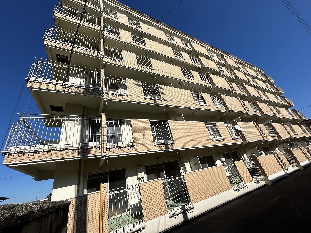 第7越智マンションの物件外観写真