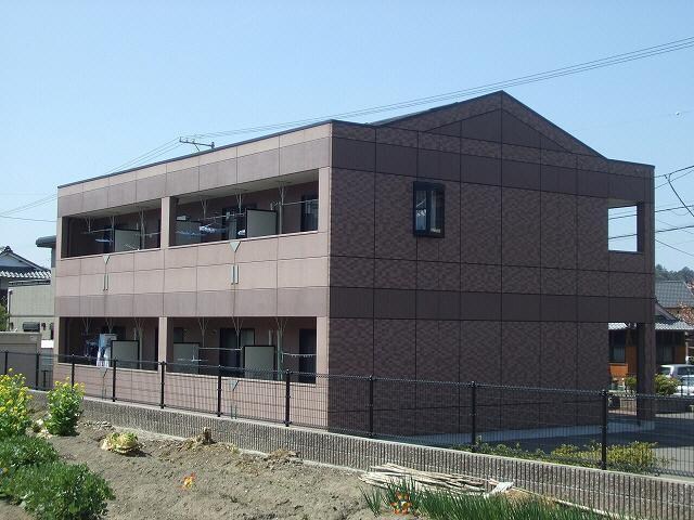 コンフォルトの物件外観写真