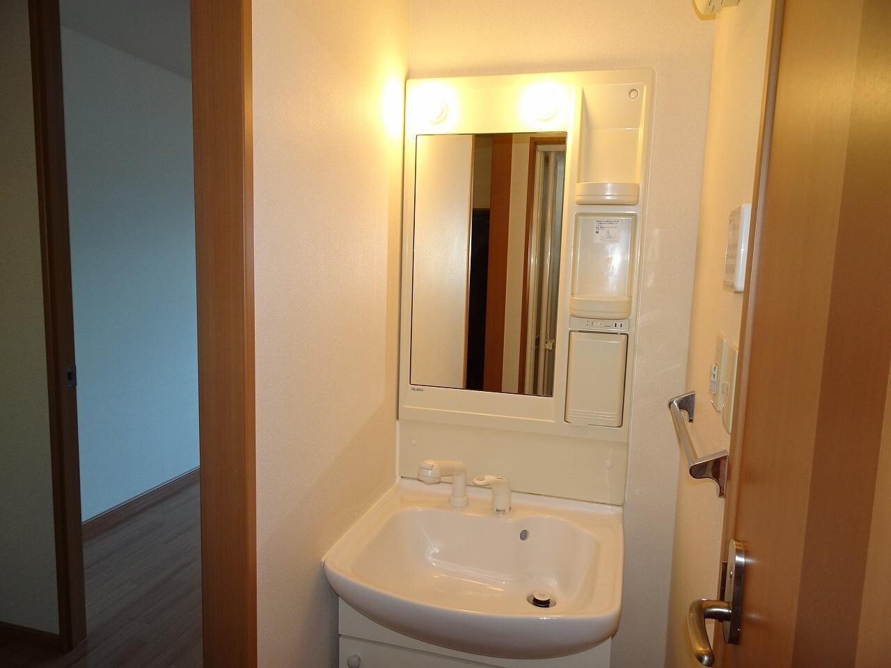 コンフォルトの物件内観写真